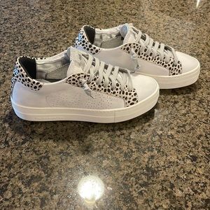 P448 Thea low top sneaker SIZE 38